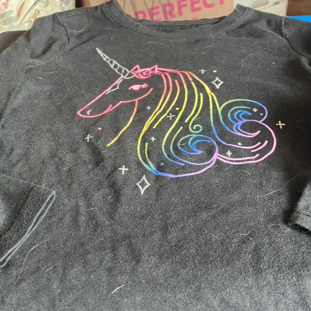 FINAL MARKDOWN Cat & jack Unicorn Graphic Kids Shirt - Black xs